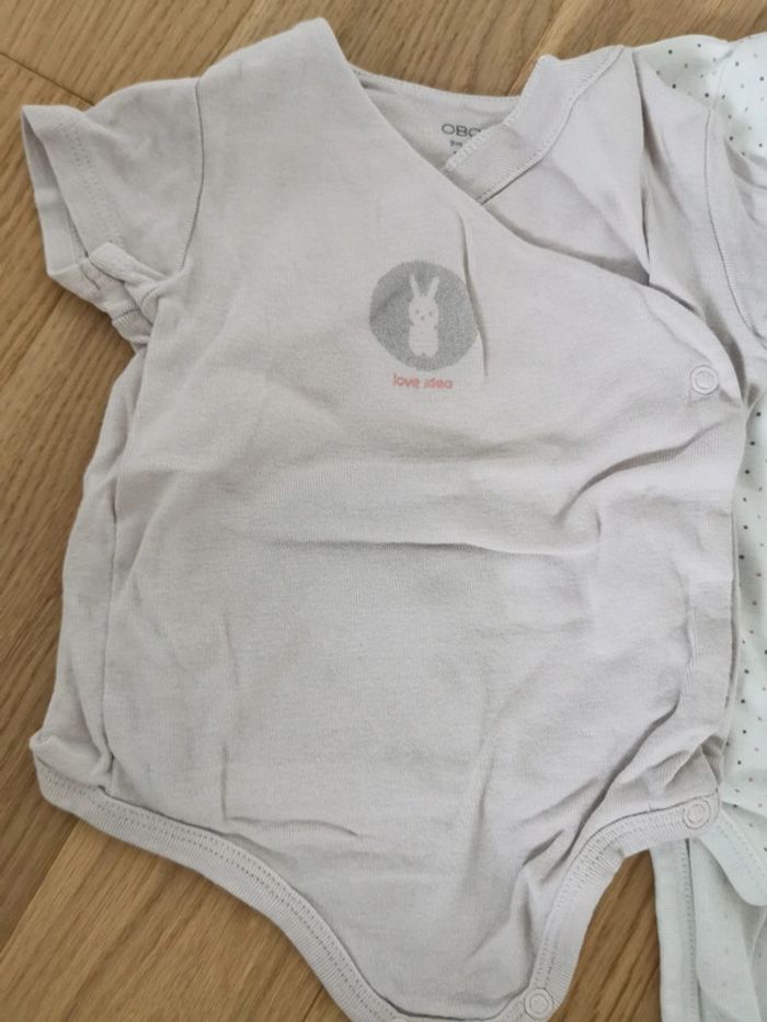 Lot de 4 bodies 9 mois - photo numéro 4