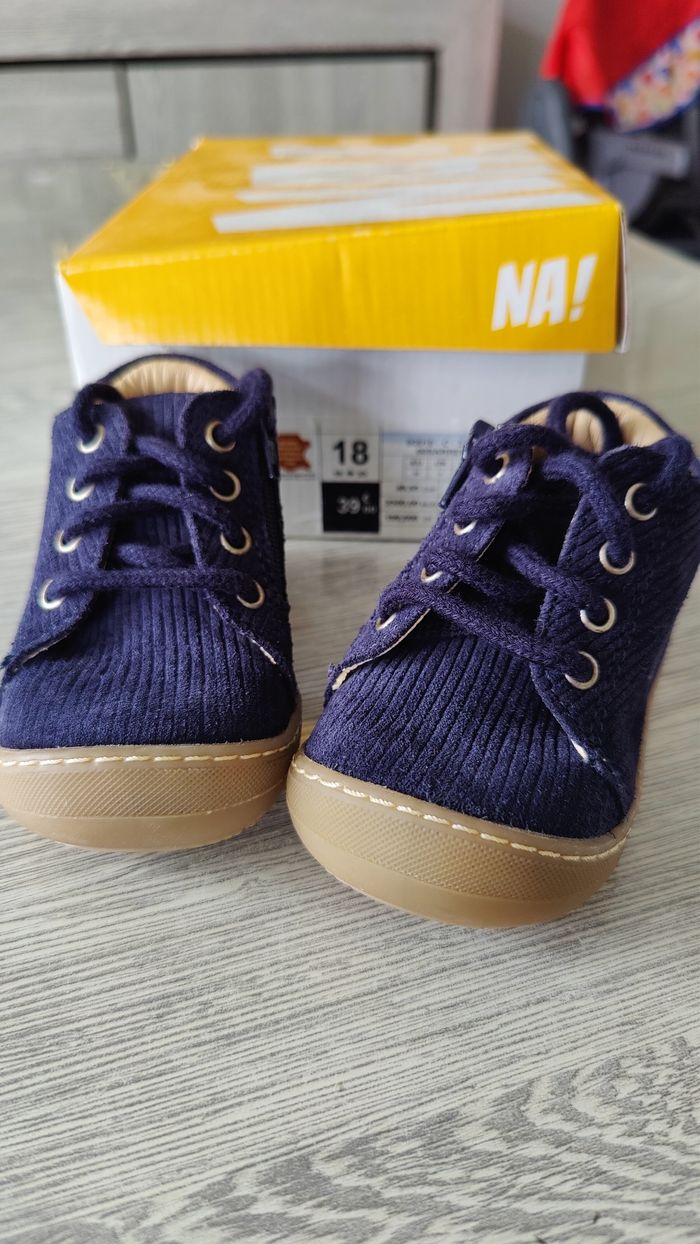 Chaussures bébé taille 18 - photo numéro 5