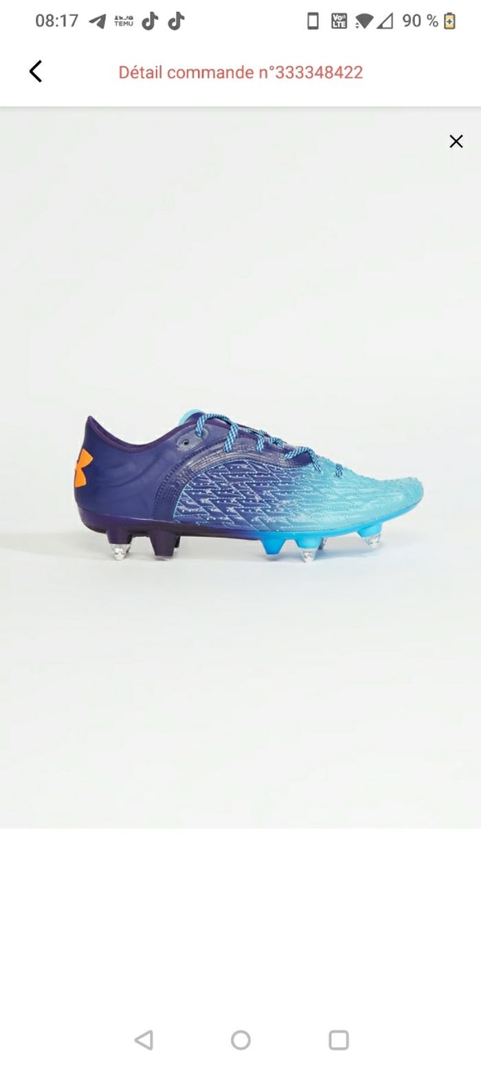 Chaussure de foot under amour neuves pointure 44