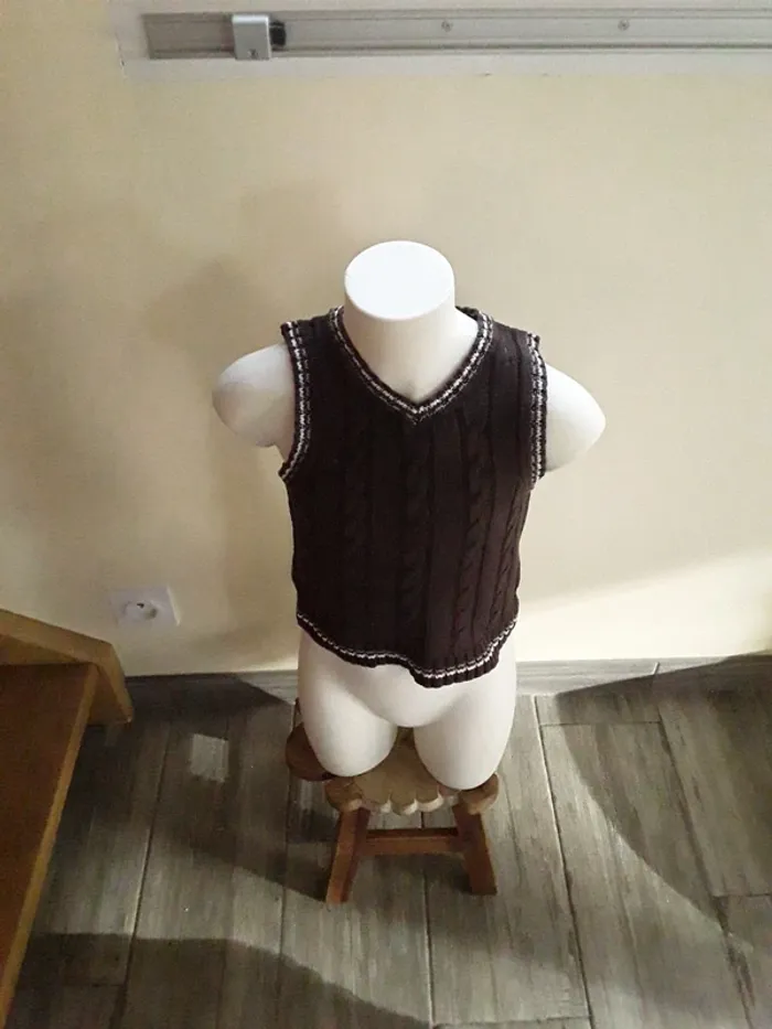 Pull sans manches 4 ans
