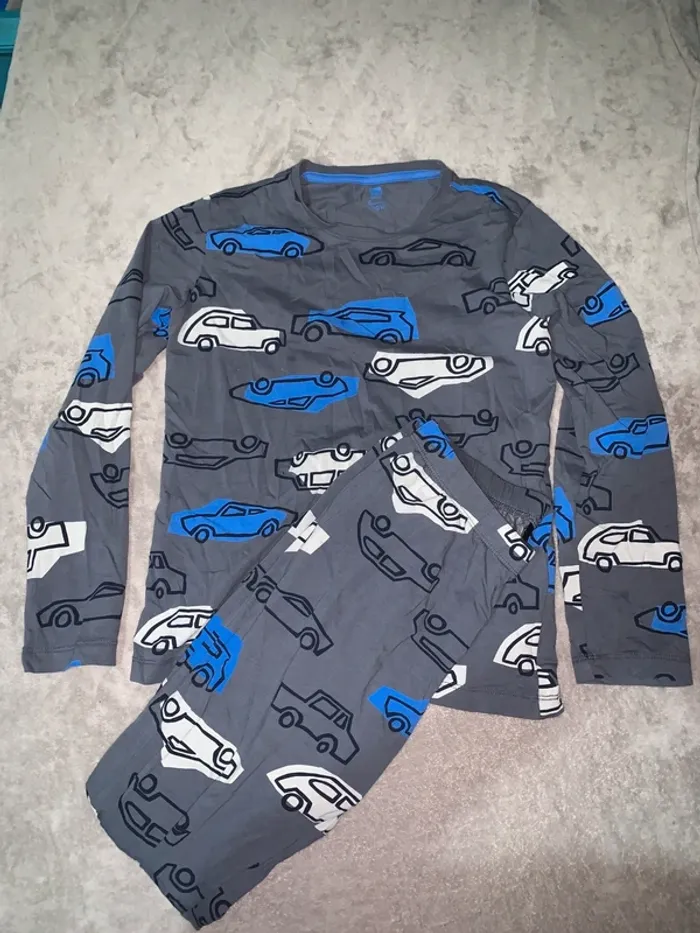 Pyjama pour enfant motif voitures
