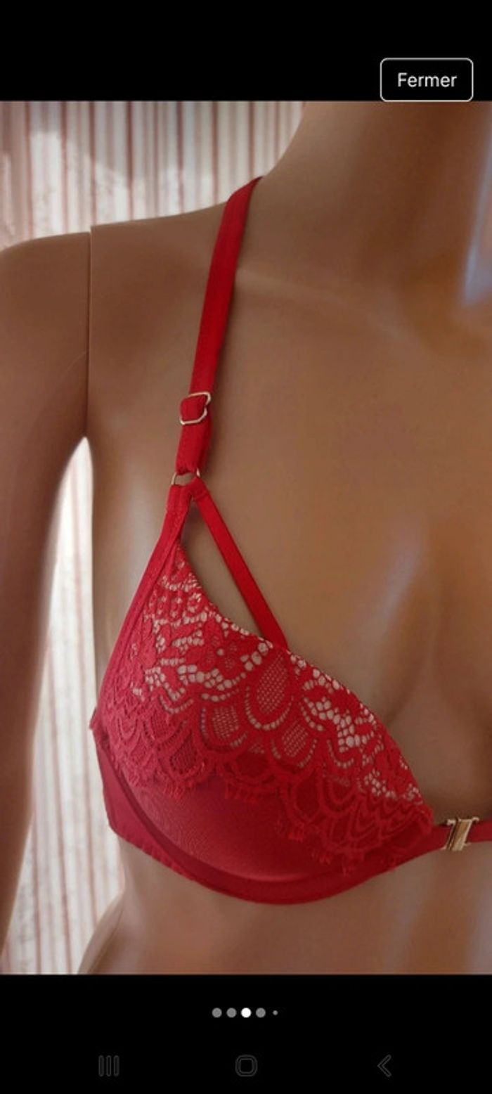 Soutien gorge rouge  Hunkemöller fr 85A - photo numéro 3