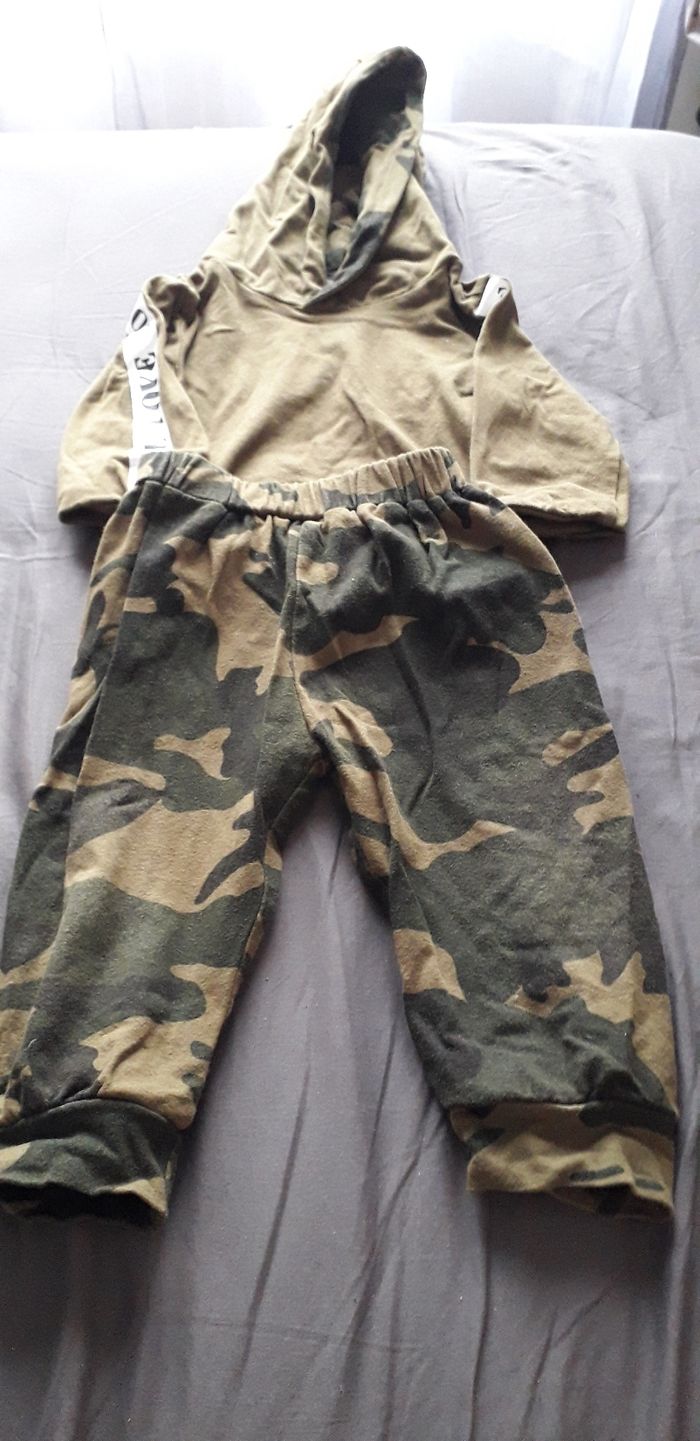 Ensemble pantalon militaire