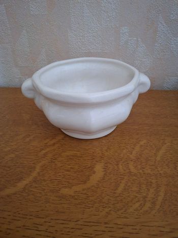 Cache pot 