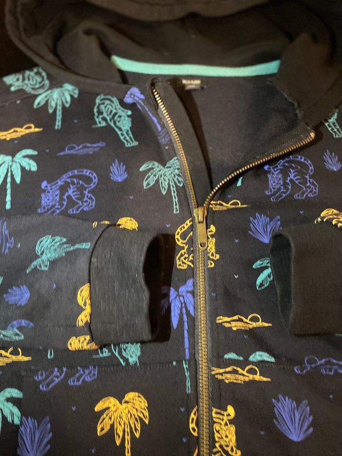 lot de deux hauts garçon taille 10 ans - photo numéro 7