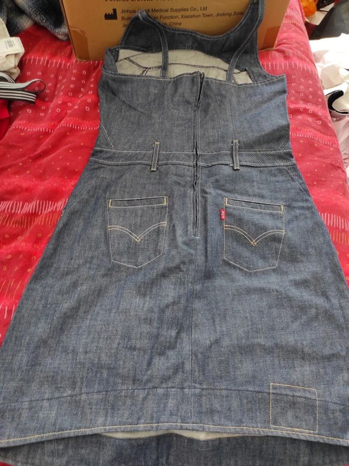 Robe Levi's Vintage tL neuve - photo numéro 7