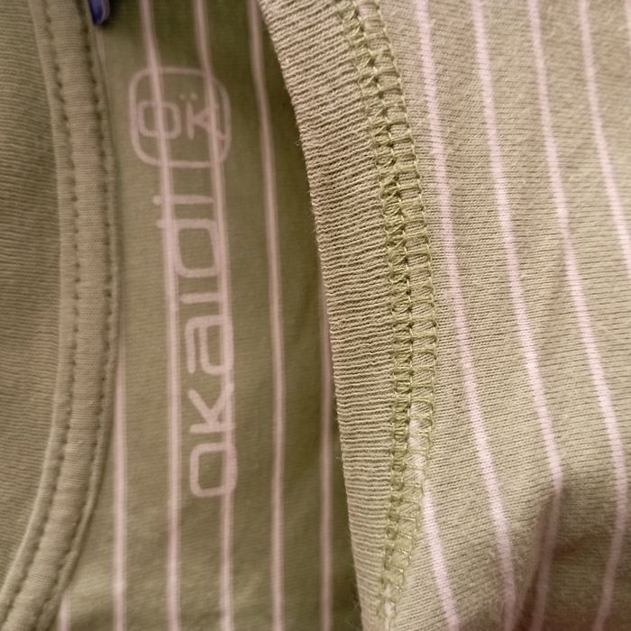 t-shirt rouge vert/jaune "okaïdi" 12 ans - photo numéro 3