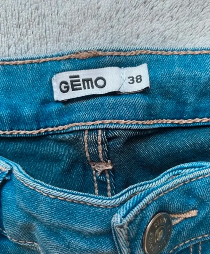 Jean femme, taille 38 - photo numéro 2