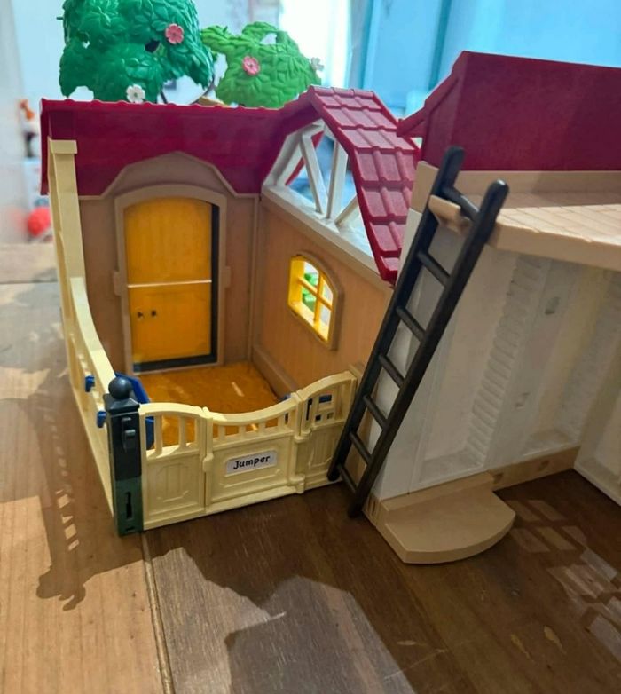 Playmobil set 6926 Riding Stables Club d'équitation
- photo numéro 6