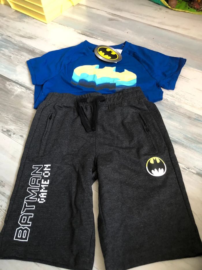 Tee-shirts et shorts neufs