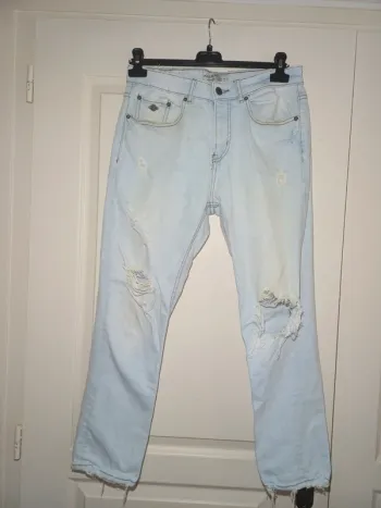 Jeans troués  Pull&Bear
