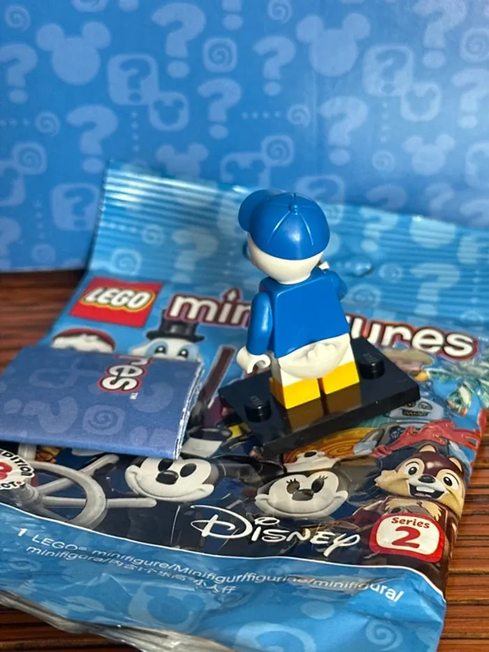 Figurine Lego Fifi, série 71024, Dewey Duck, Disney, Series 2 - photo numéro 3