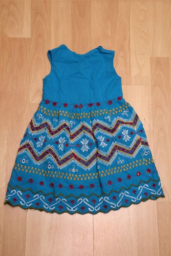 Robe broderies