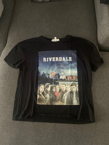 T-shirt noir imprimé riverdale