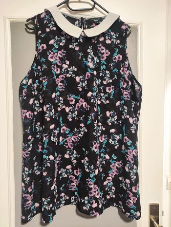 Blouse longue col Claudine taille 48.