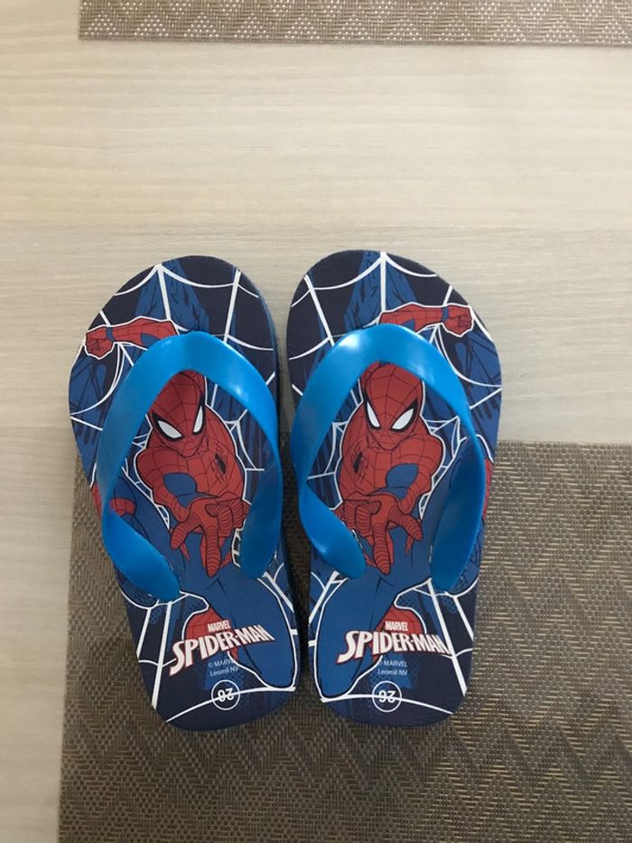 Tong Spiderman