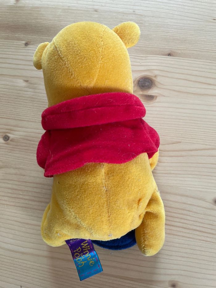 Petite peluche Winnie, l’ourson - photo numéro 2