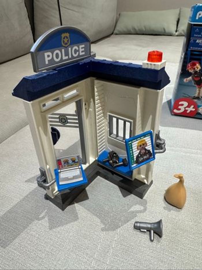 Playmobil  Salle d'interrogatoire police 70498 Complet - photo numéro 3
