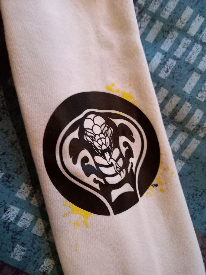 Sweat Cobra Kai - photo numéro 5