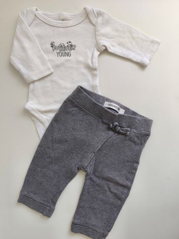Ensemble bébé 1 mois