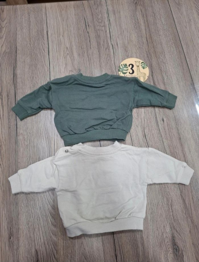 Pulls taille 3 mois - photo numéro 2