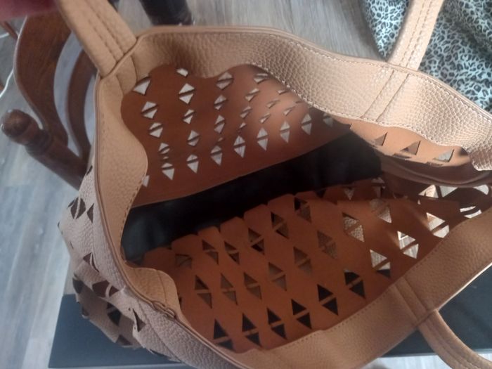 Sac à main beige troué m by mosquitos - photo numéro 5