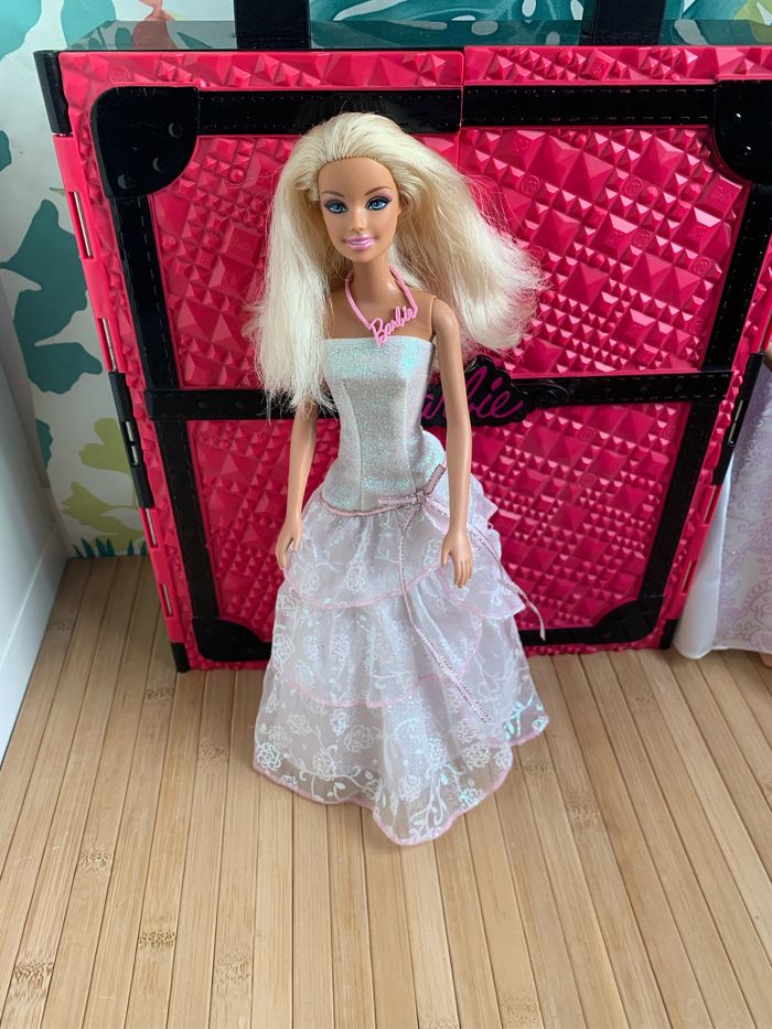 Poupee barbie vintage mariée