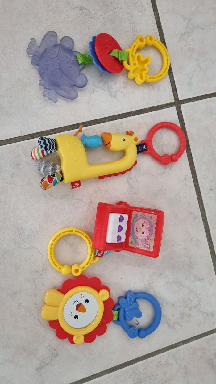 Lot de hochets à suspendre Fisher Price