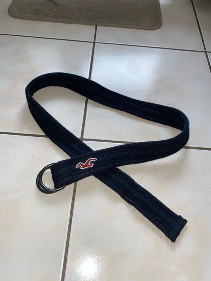 Peinture homme Hollister, taille 32