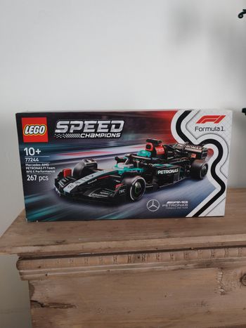 LEGO Voiture F1 Mercedes-AMG PETRONAS