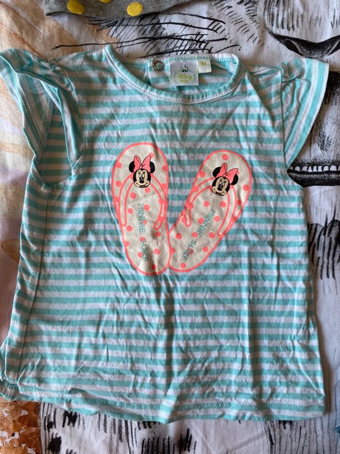 Ensemble 3 pièces de 2 t-shirts et 1 legging, taille 9 mois, marque Disney et Gémo. - photo numéro 4