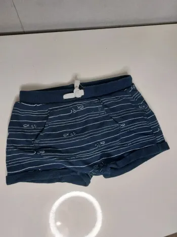 Short bleu imprimé "Kiabi"