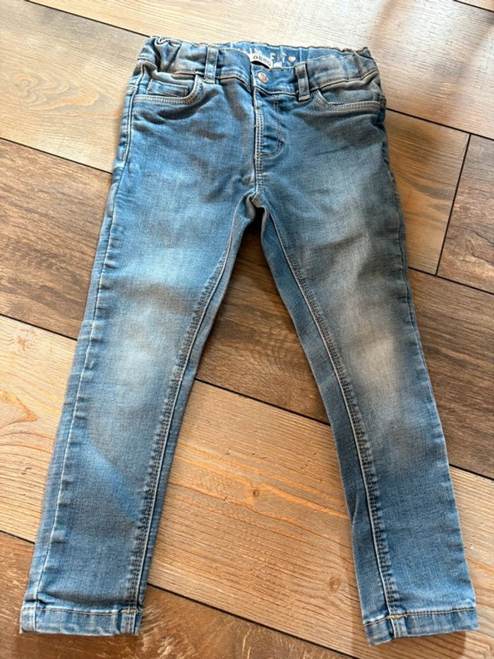 Jeans bleu clair slim fit gémo 3 ans