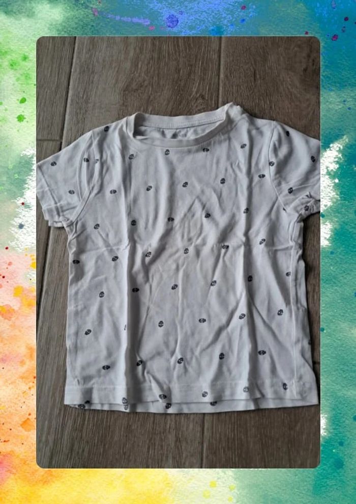 Tshirt 4 ans motif tête de mort