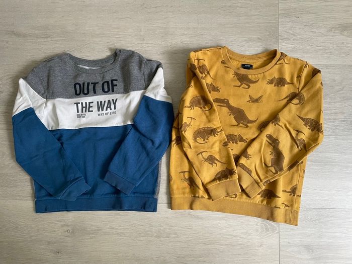 Lot vêtements garçon 8 ans - photo numéro 2