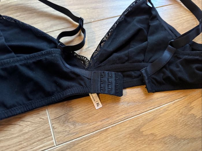Soutien gorge d’allaitement triangle sans armatures - photo numéro 10