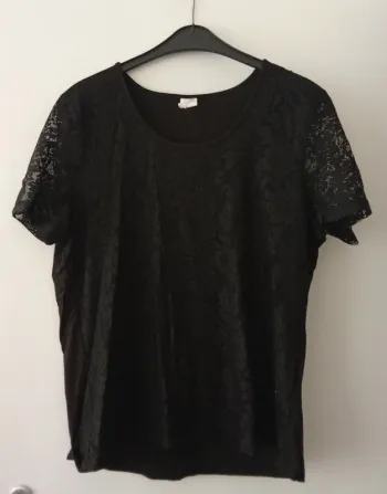 T-shirt femme ⭐ très bon état ⭐ Taille 50