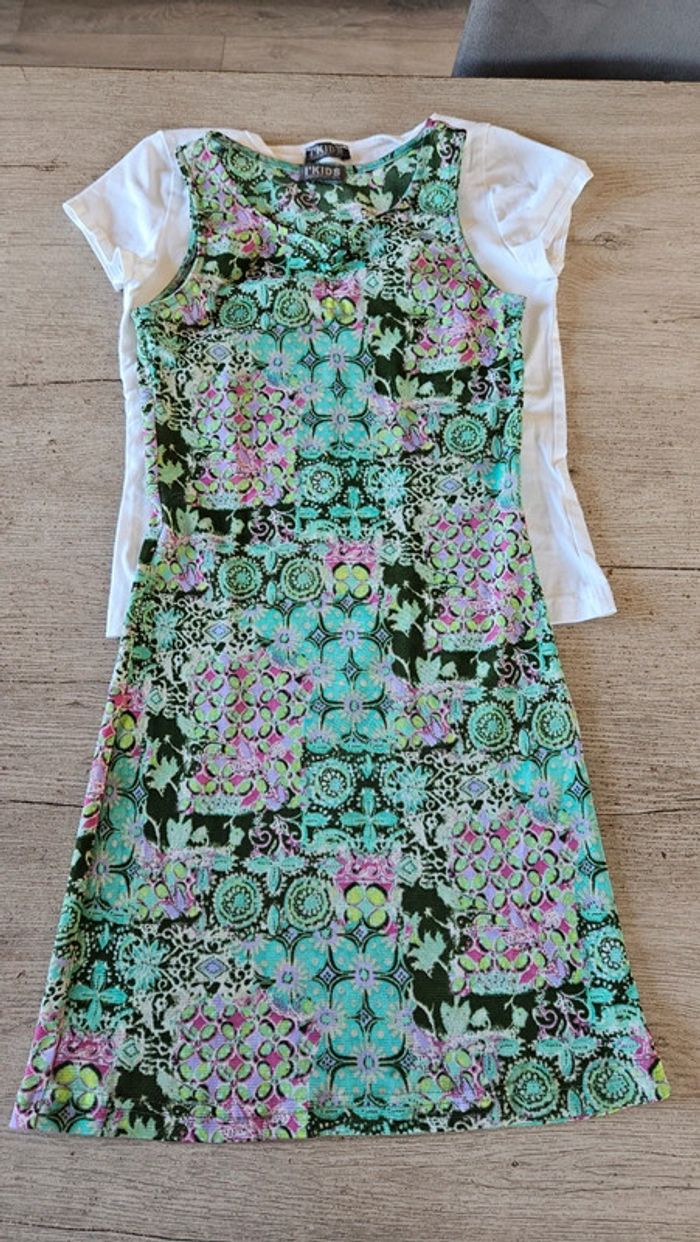 Robe moulante verte à motifs avec son t shirt blanc, sans manche, I'Kids Contemporary, 152/12 ans - photo numéro 9