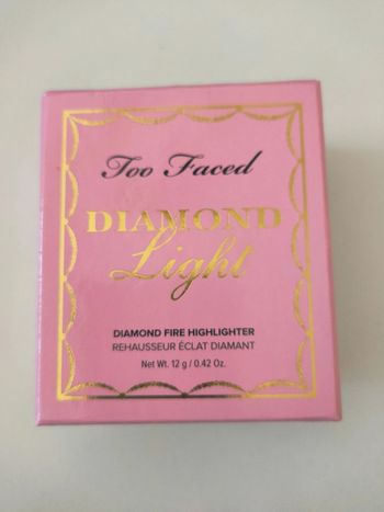 Too Faced Diamond Light