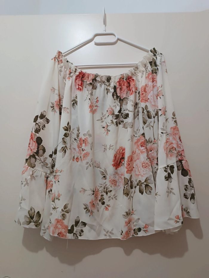 Blouse épaules dénudées