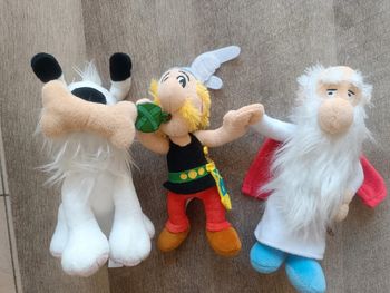 Lot peluches Astérix et Obélix