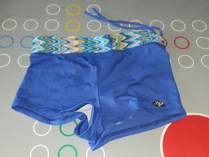 Maillot de bain fille Taille 10 ans - photo numéro 4