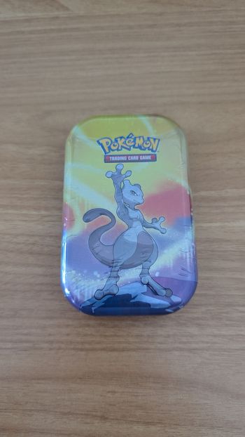 Mini tin Kanto juillet 2025 avant première - Mewtwo