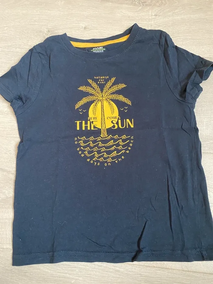 TEE shirt kiabi palmier 6 ans - photo numéro 3