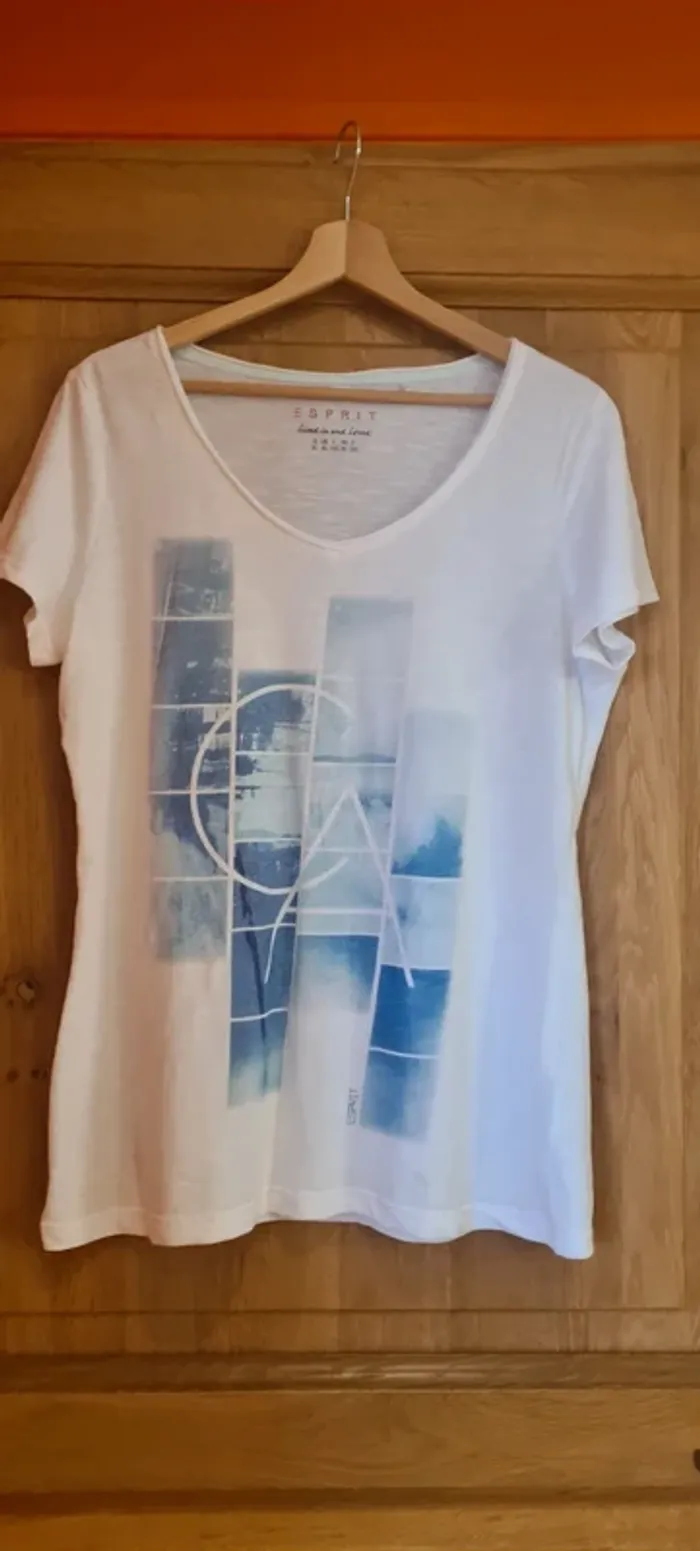 T-shirt blanc et bleu Esprit