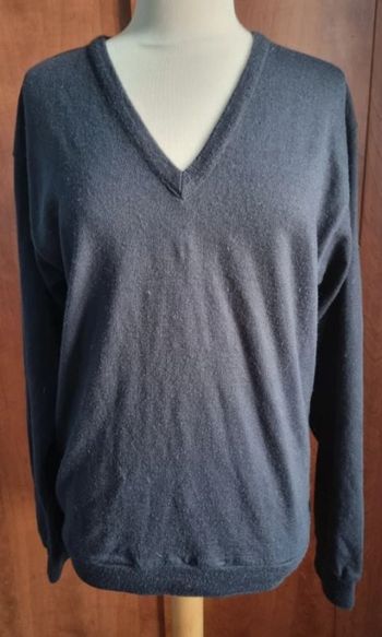 Pull col V bleu marine taille 5 mixte