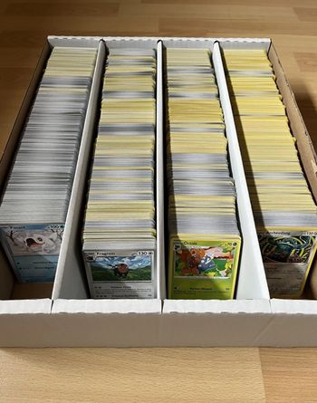 Lot de 100 cartes Pokémon VF en très bon état