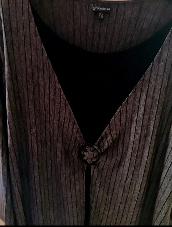 Tee-shirt manches longues effet veste - photo numéro 2