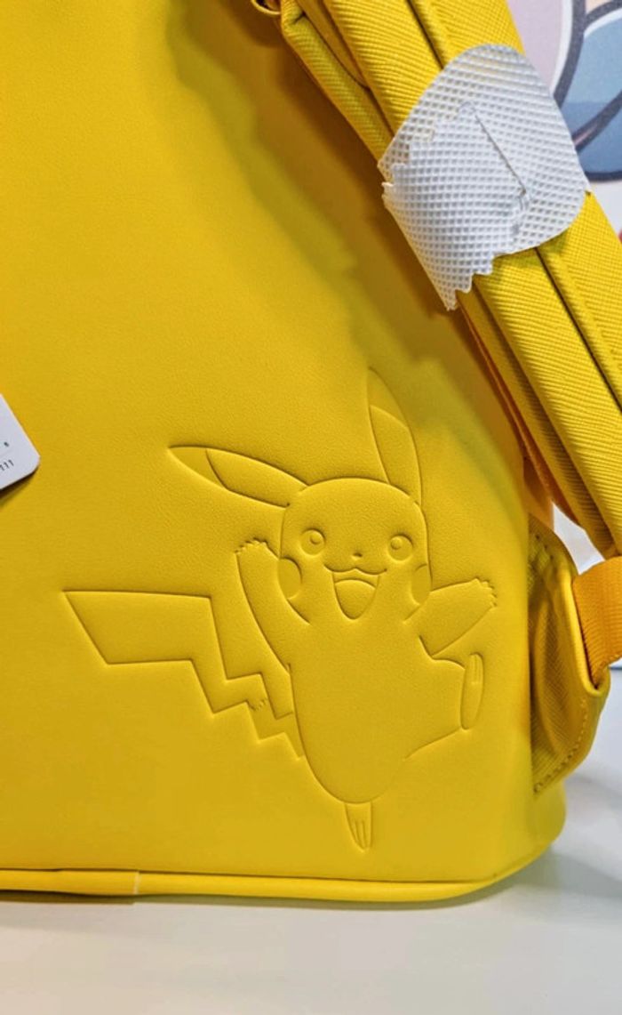 Pokemon - Pikachu - Mini Sac à Dos LoungeFly - photo numéro 6