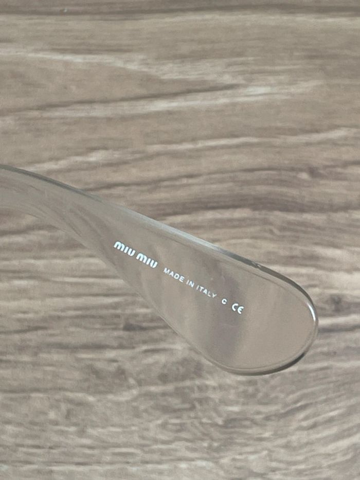Lunettes de soleil Miu Miu Cat Eyes Runaway Butterfly 2014 - photo numéro 4